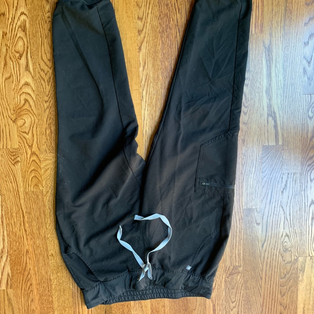 Black Figs jogger pants